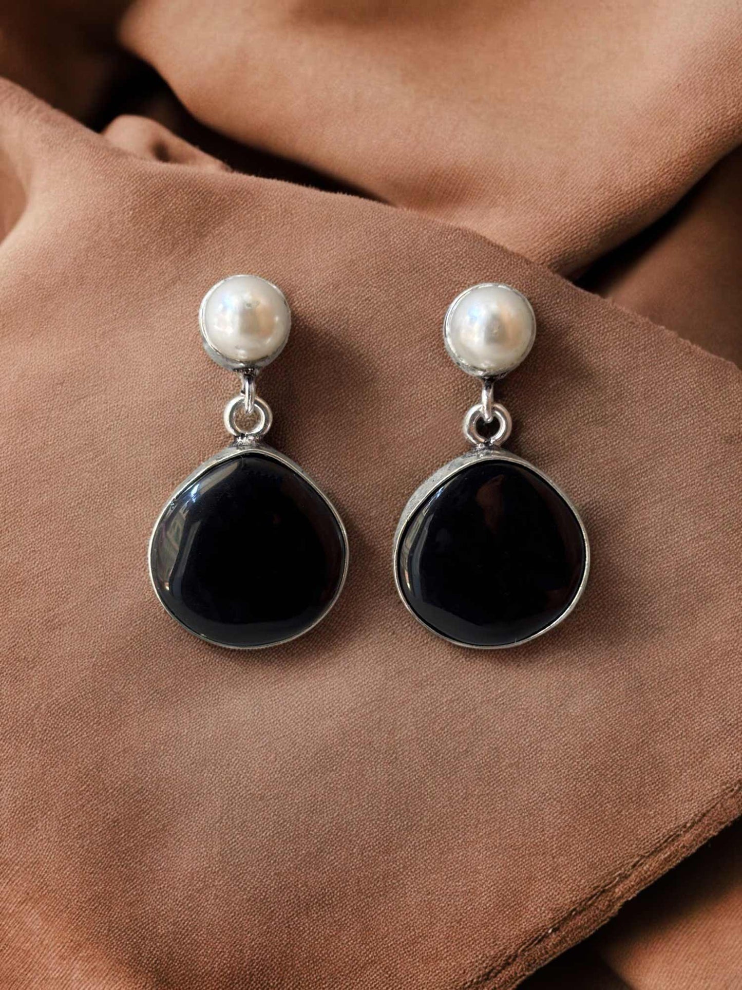 Amaya Pearl Monalisa Stone Oxidized Dangle Earrings