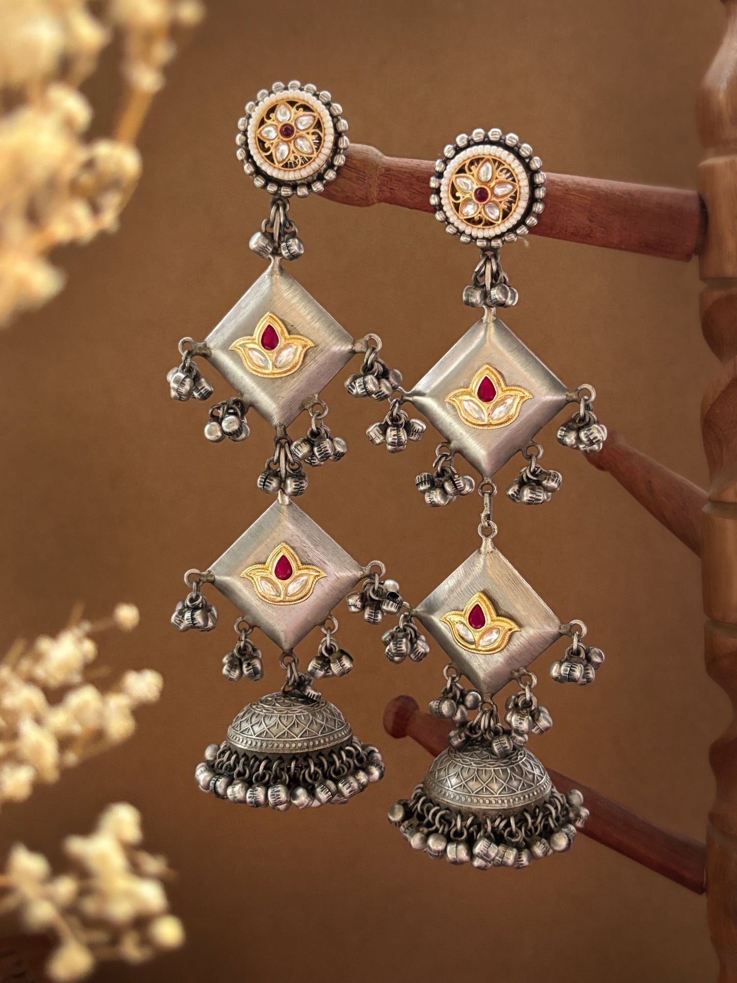 Era Kundan Dual Tone Long Kashmiri Jhumka
