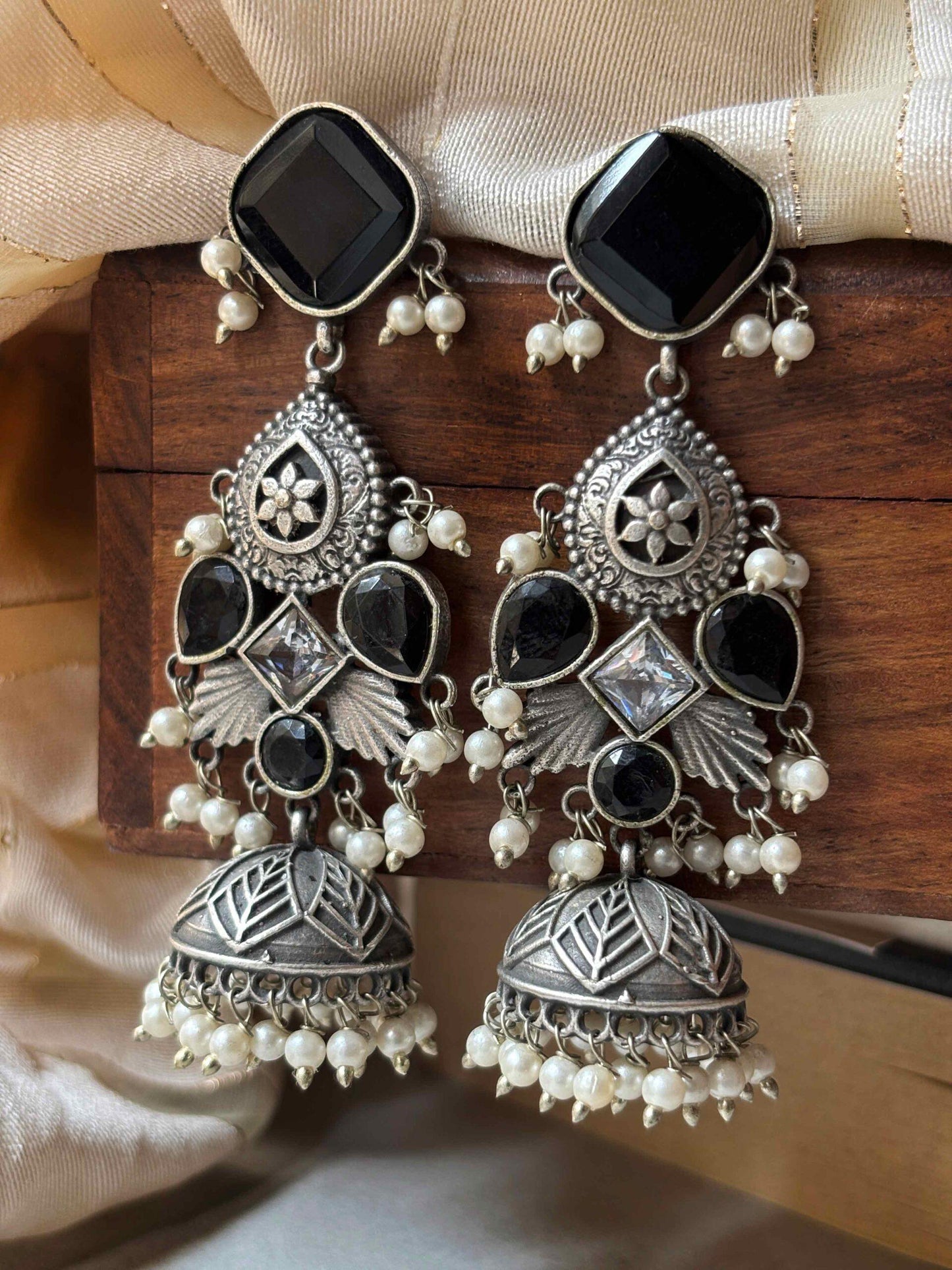 Ikshula Monalisa Stone Oxidized Jhumka Earrings