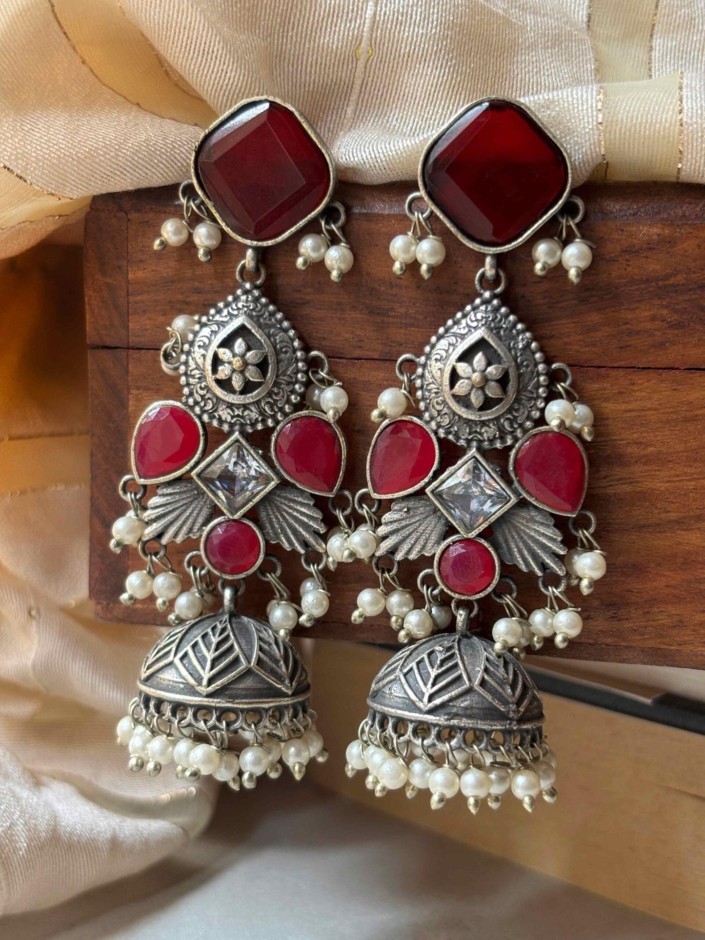 Ikshula Monalisa Stone Oxidized Jhumka Earrings