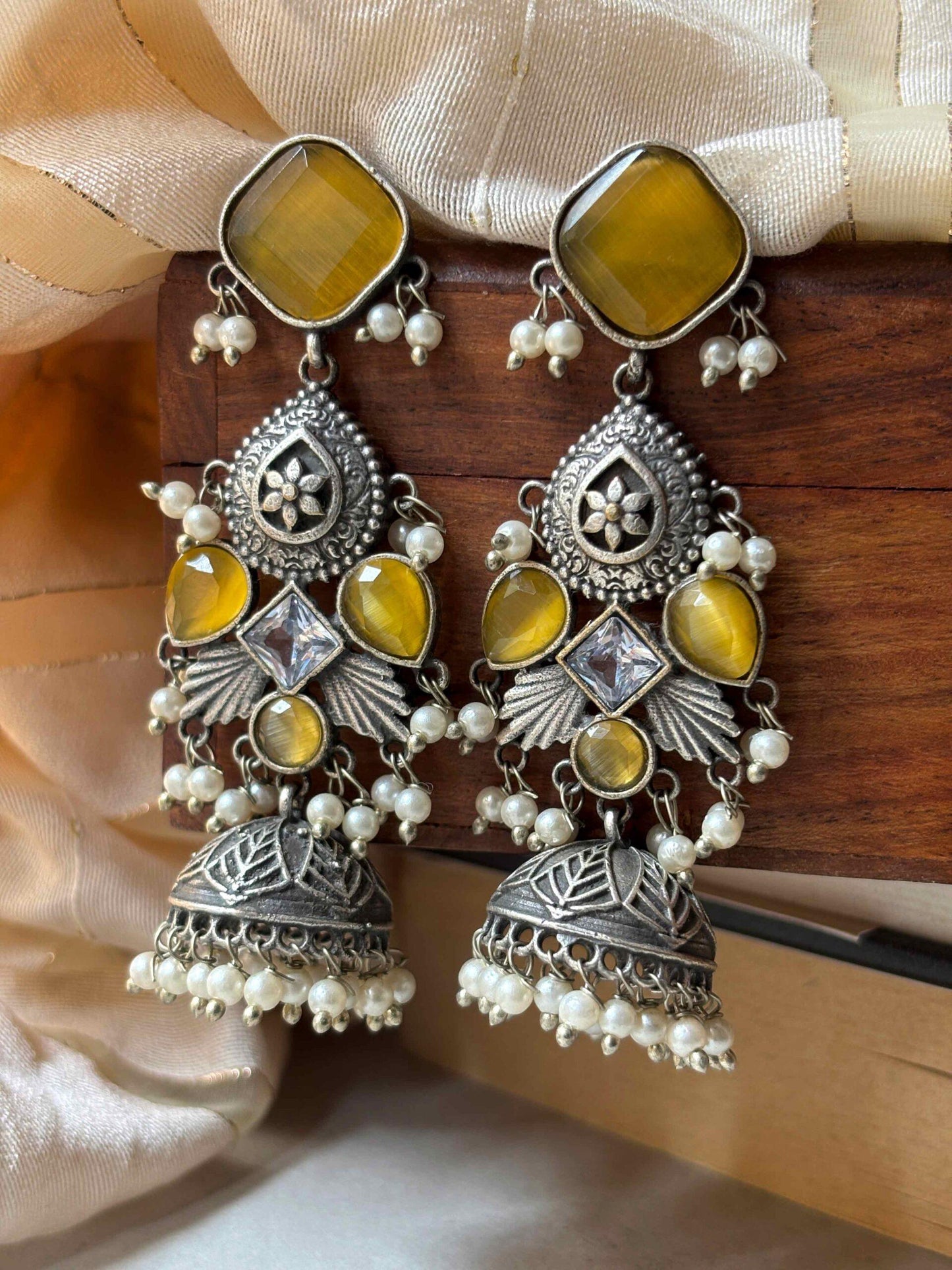 Ikshula Monalisa Stone Oxidized Jhumka Earrings