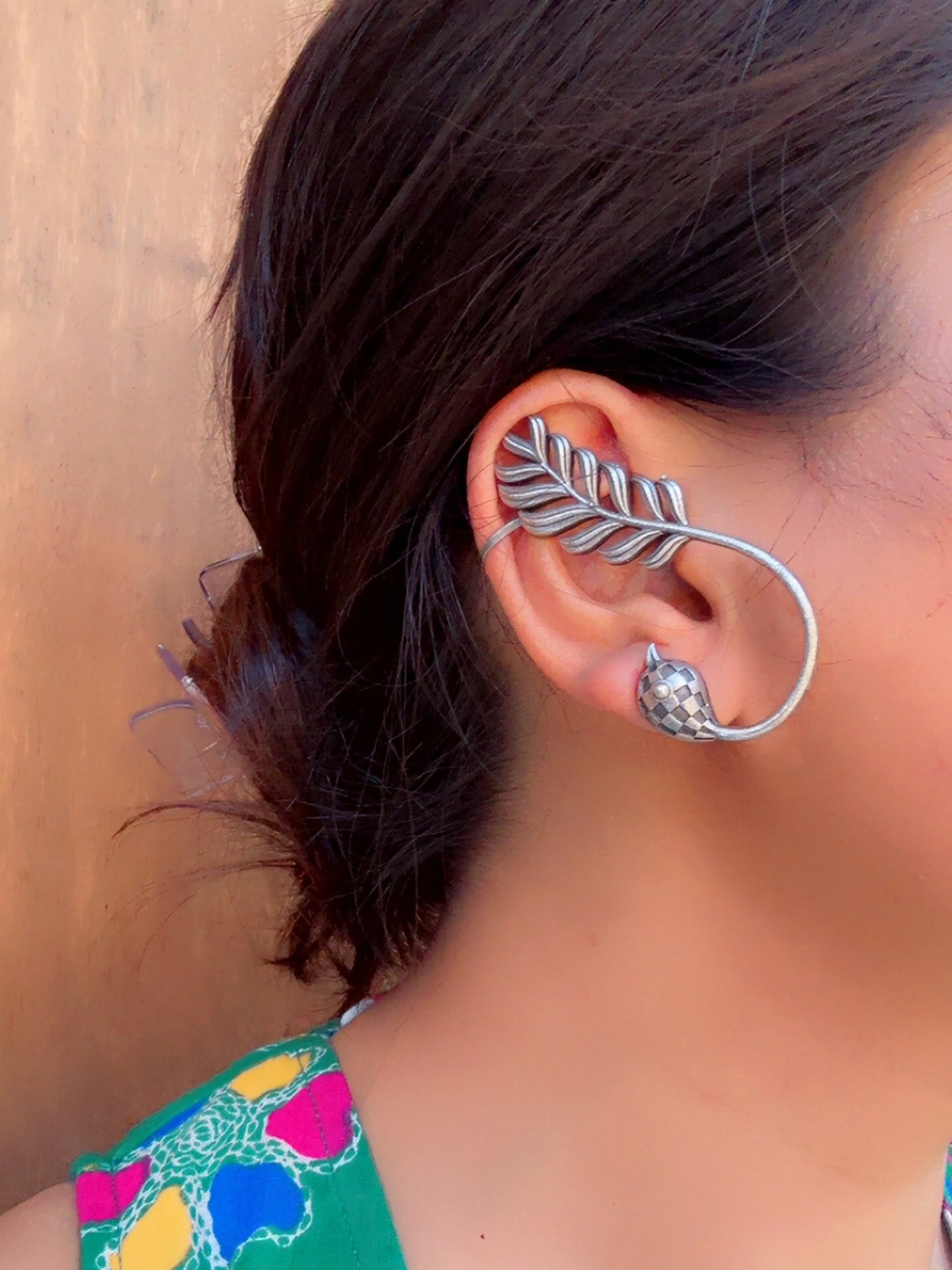 Kalam Oxidized Earcuff Studs