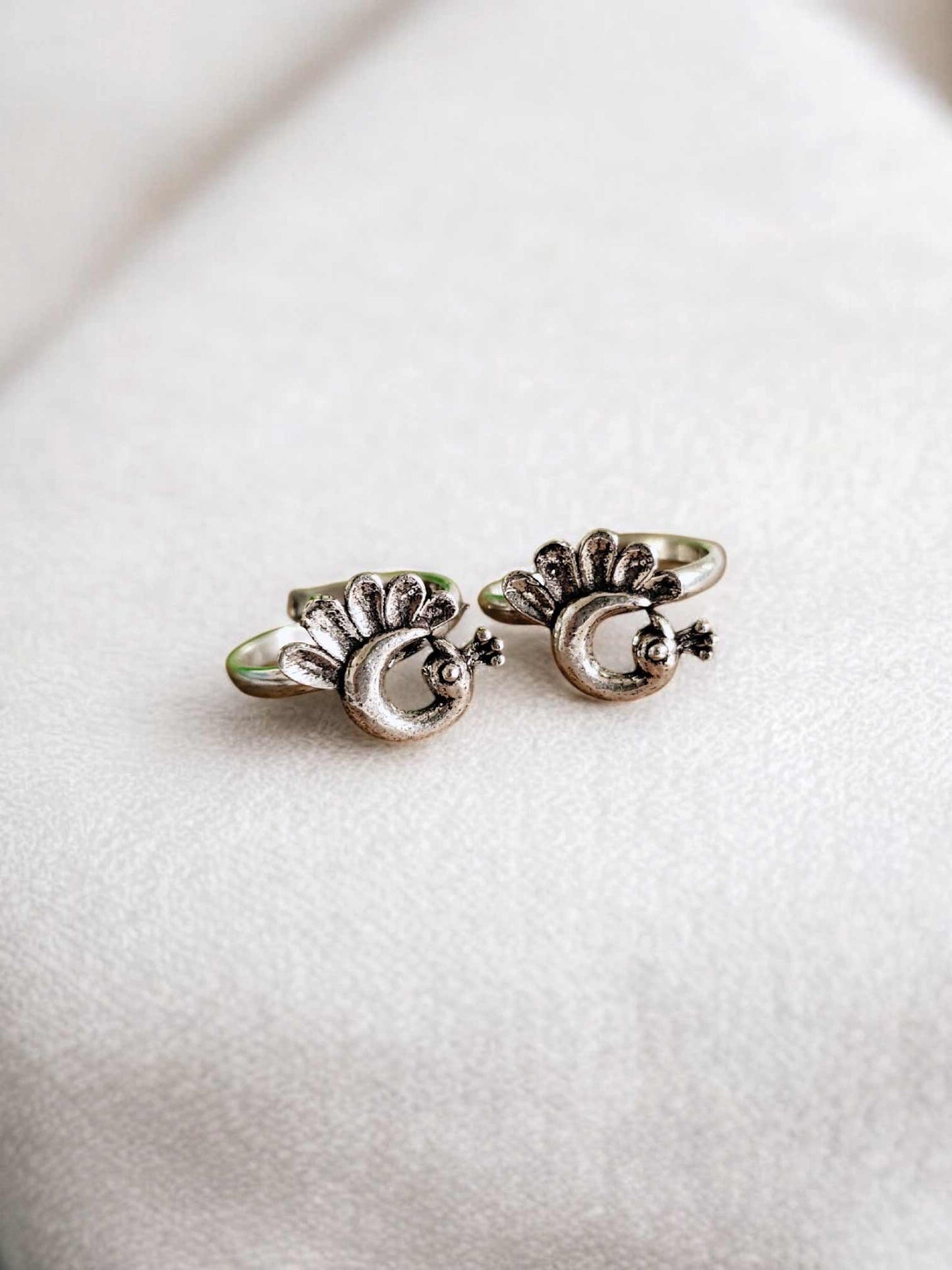 Mayuri Adjustable Oxidized Toe Ring Pair