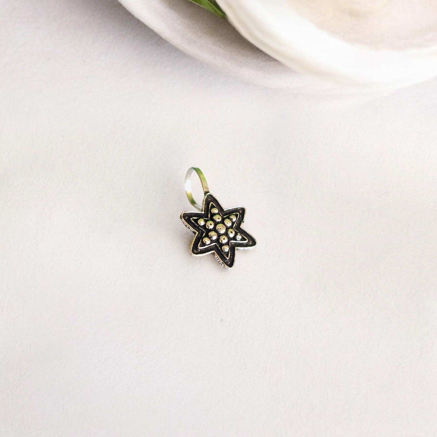 Sitara Clip On Silver Oxidized Nosepin