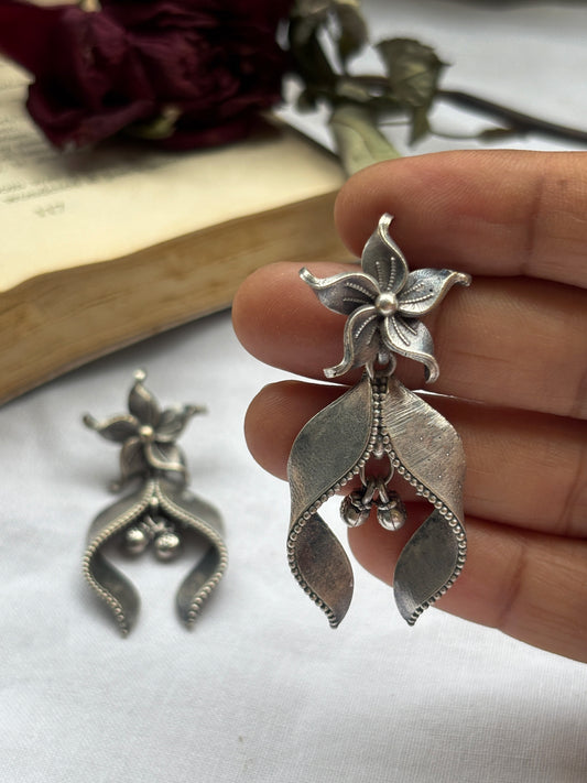 Star Phool Ghungroo Dangle Earrings