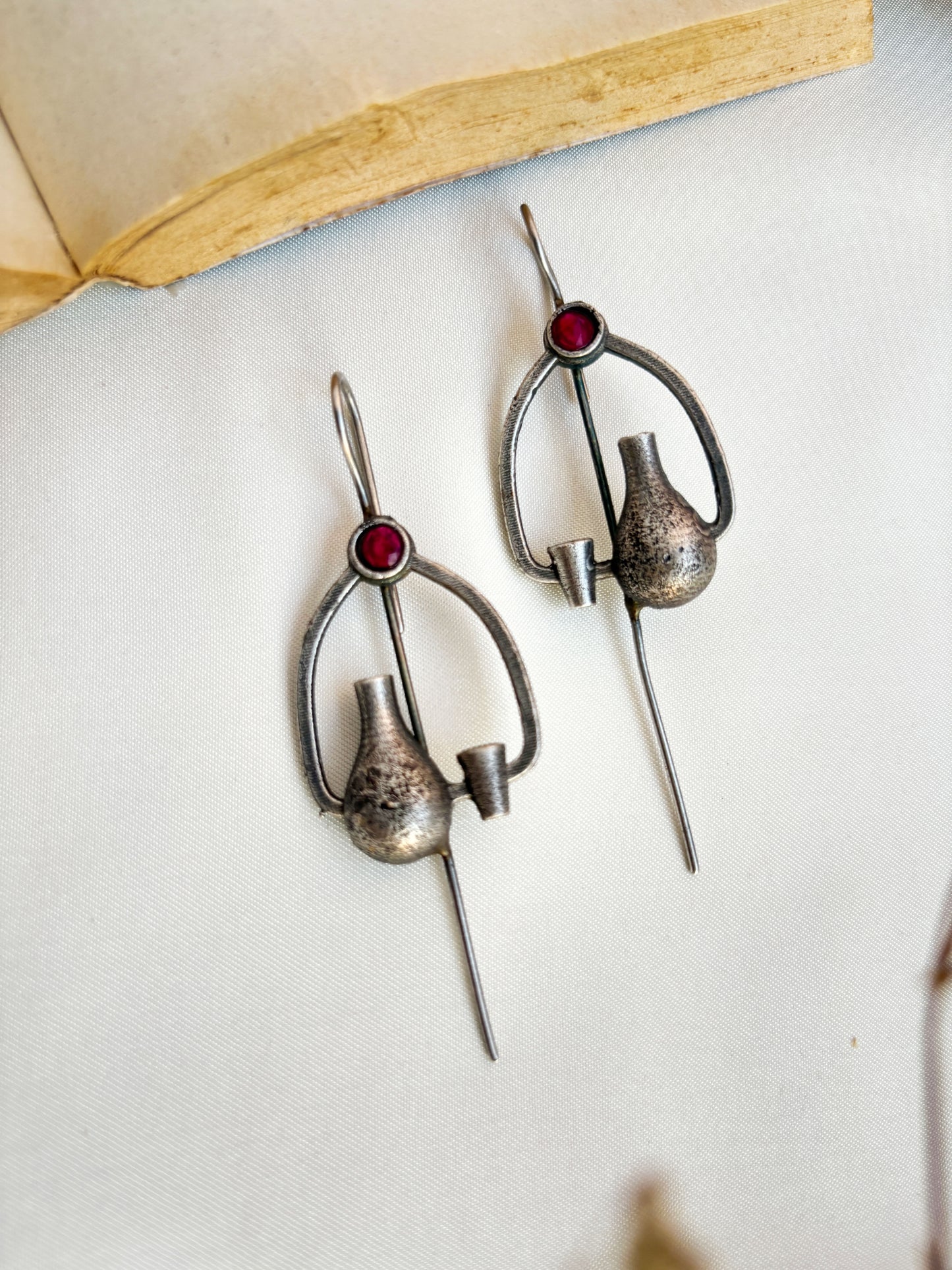 Surahi Red Monalisa Stone Clip-On Sui Bugadi Earcuffs