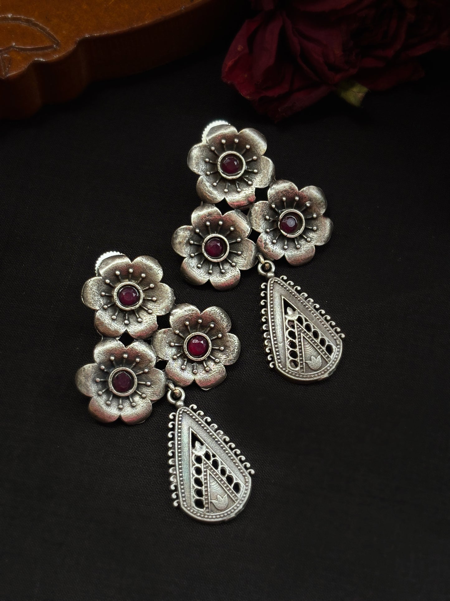 Teen Phool Red Dangle Oxidized Earrings
