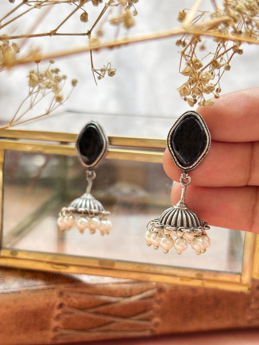 Alpa Black Monalisa Stone Small Pearl Jhumki