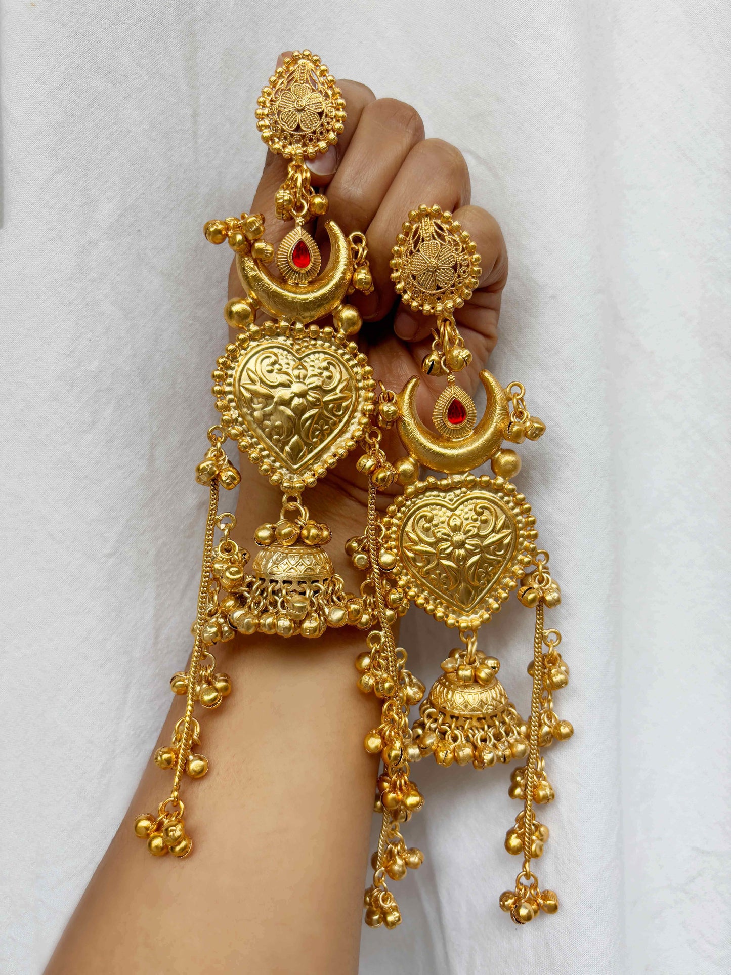 Aray Golden Jhumka Dangle – Long Kashmiri Dejhoor Ghungroo Statement Earrings