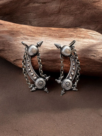 Aritra Chain Bugadi Earcuff Studs