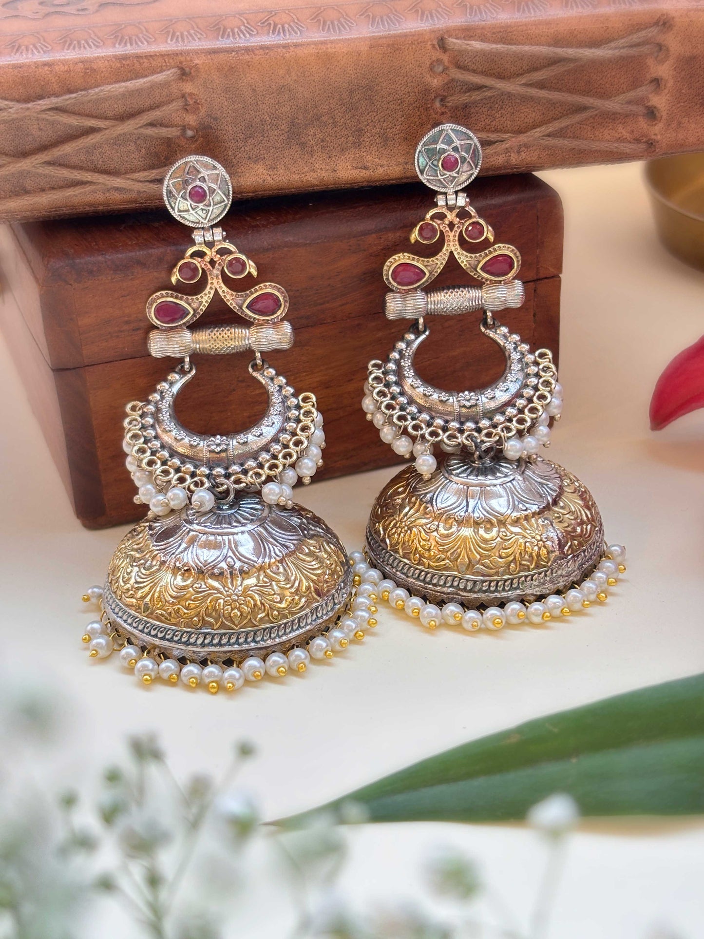 Arnika Red Monalisa Stone Dual Tone Pearl Jhumka