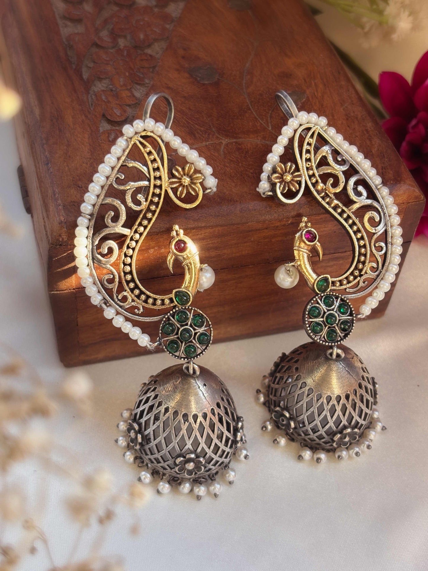 Chakori Green Red Monalisa Stone Pearl Dual Tone Jhumka Earcuff