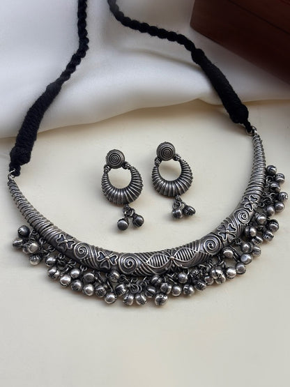 Gamya Hasli Ghungroo Choker Necklace Set