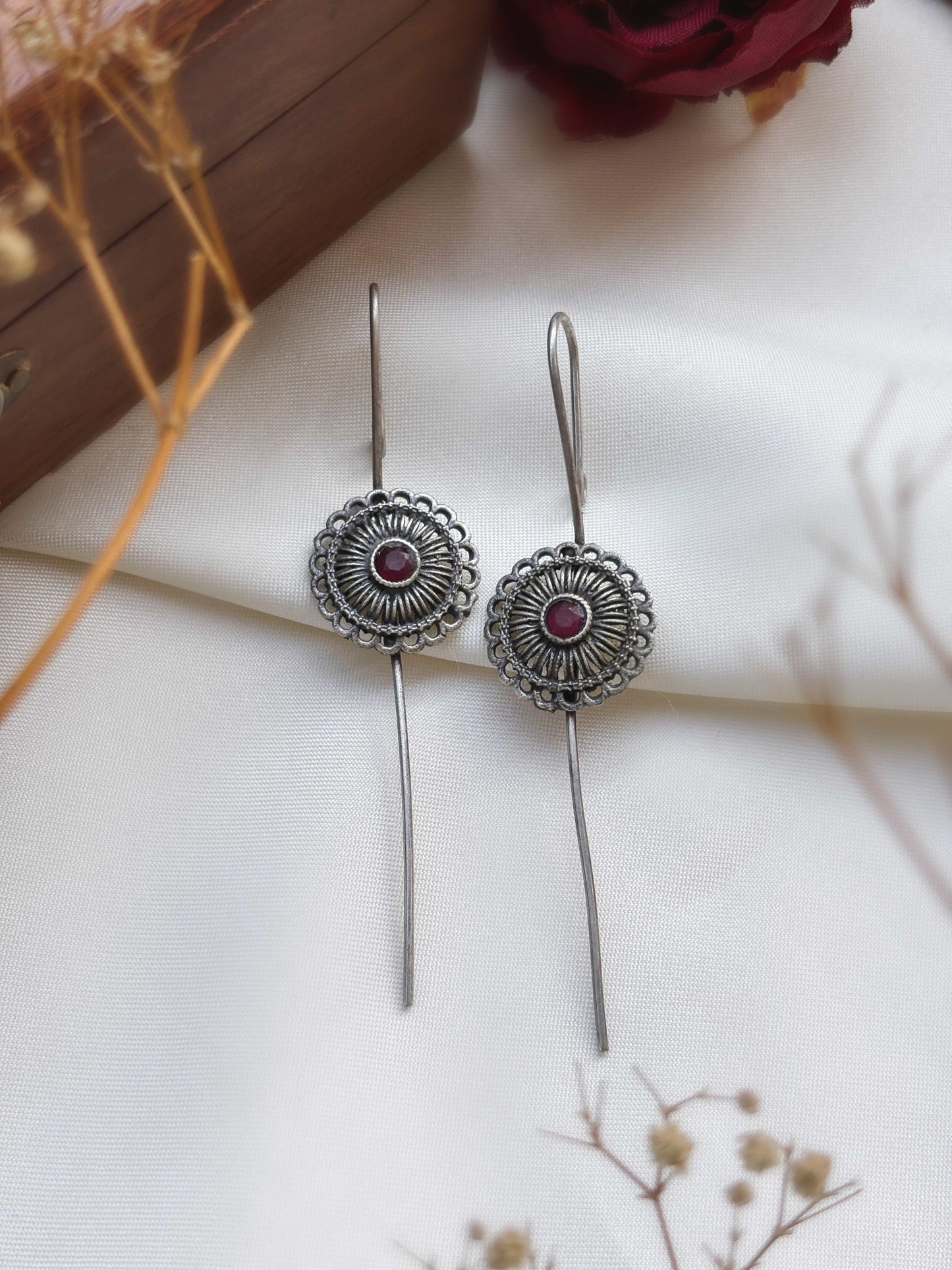 Gulika Red Stone Sui Earcuffs – Oxidized Bugadi Earrings