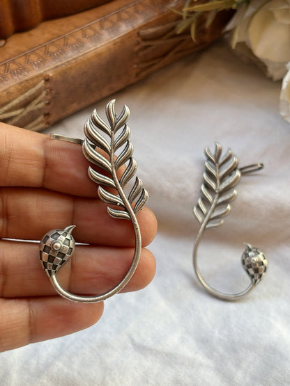 Kalam Oxidized Earcuff Studs