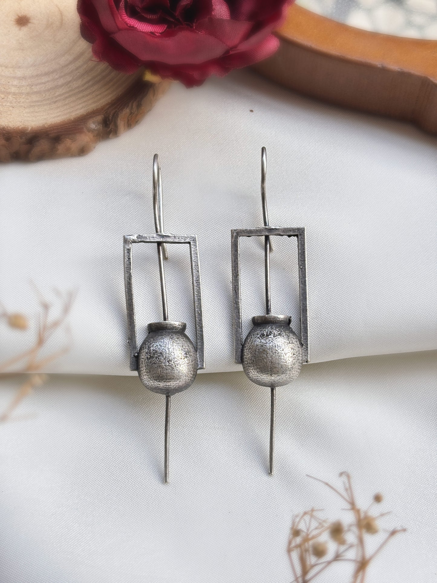 Kalash Sui Earcuffs – Clip On Bugadi (Oxidized Silver Replica)