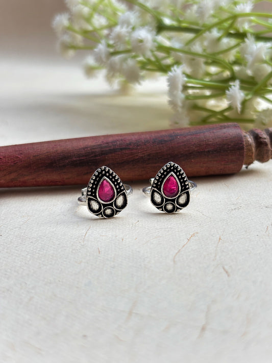 Kali Red Stone Adjustable Oxidized Toe Ring Pair