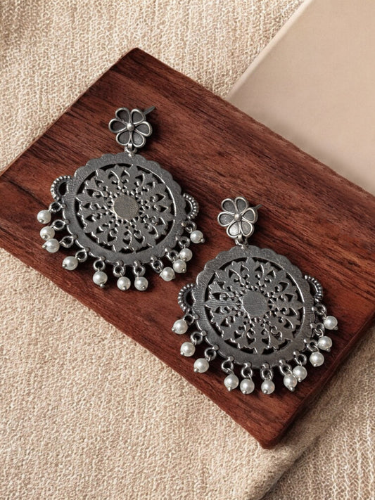 Kalindi Pearl Silver Oxidized Dangle Earrings