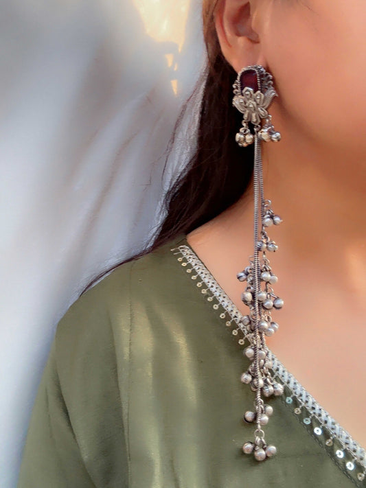 Kara Red Monalisa Stone Long Kashmiri Ghungroo Oxidized Earrings
