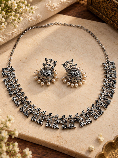 Kisalaya Pearl Choker Necklace Set With Earrings