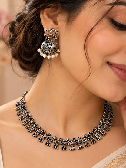 Kisalaya Pearl Choker Necklace Set With Earrings
