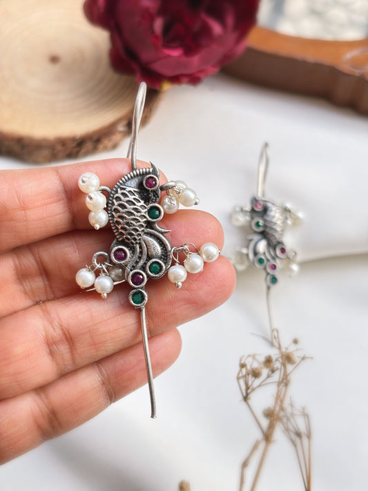 Maina Red Green Sui Earcuffs – Clip On Pearl Bugadi