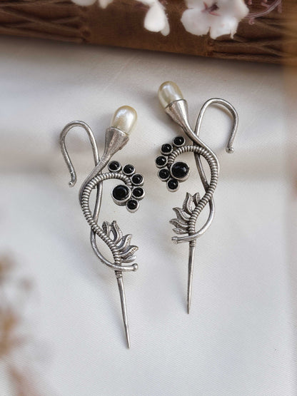 Mukta Black Stone Pearl Sui Earcuffs – Oxidized Bugadi Earrings