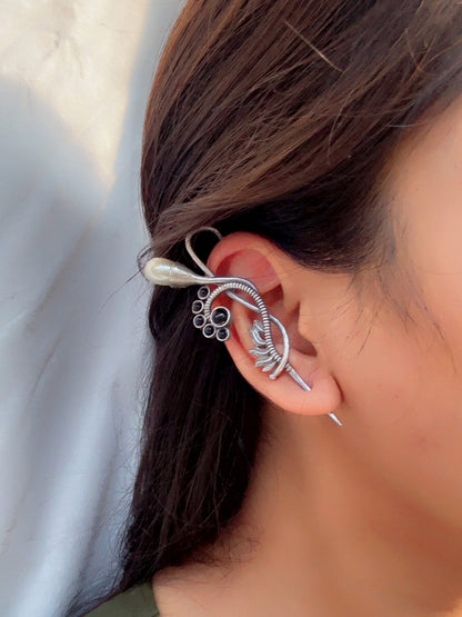 Mukta Black Stone Pearl Sui Earcuffs – Oxidized Bugadi Earrings