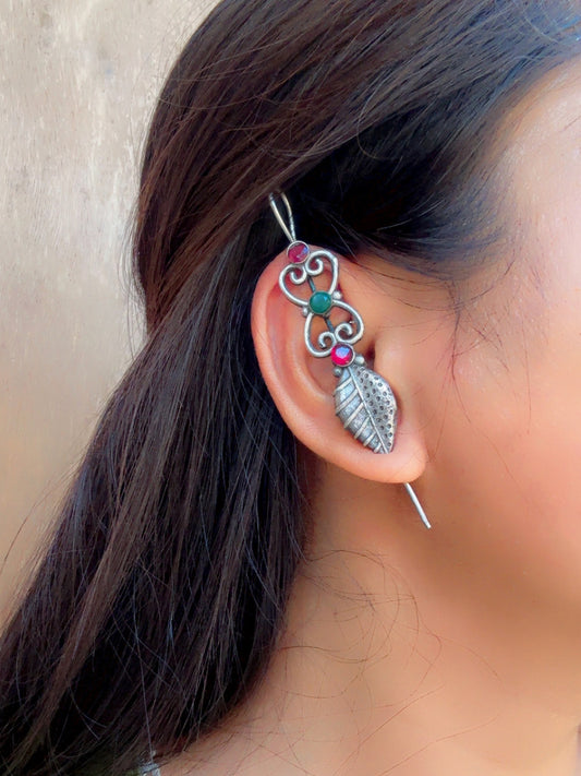 Niomi Red Green Monalisa Stone Sui Earcuff
