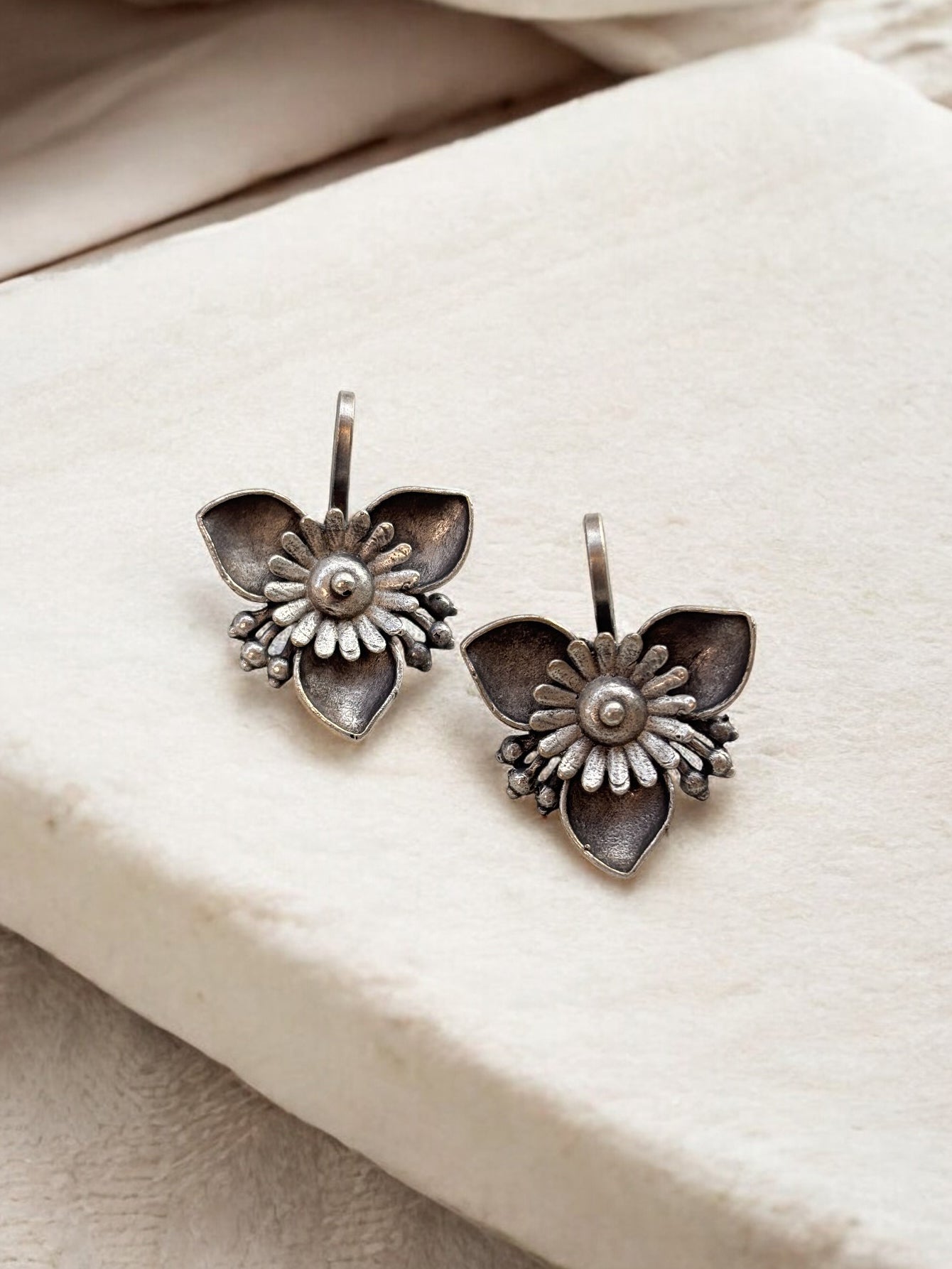 Pushpa Clip On Bugadi Earcuff Studs