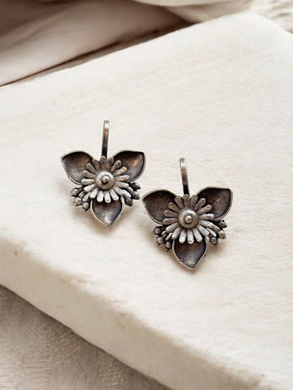 Pushpa Clip On Bugadi Earcuff Studs