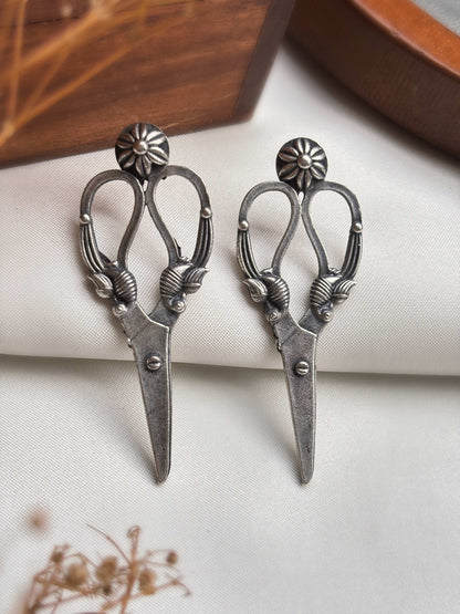 Quirky Antique Scissors Studs – Oxidized Silver Replica Unique Earrings