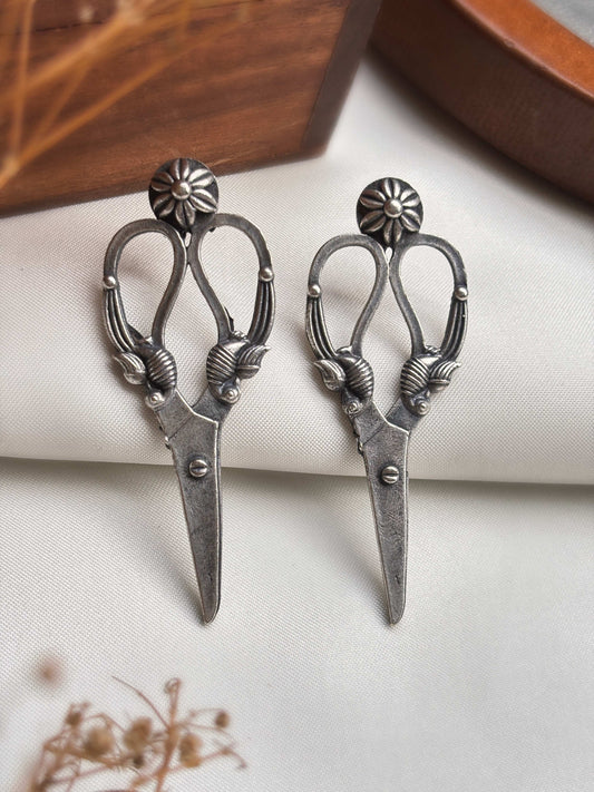 Quirky Antique Scissors Studs – Oxidized Silver Replica Unique Earrings