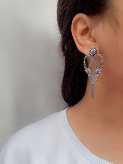 Quirky Antique Scissors Studs – Oxidized Silver Replica Unique Earrings
