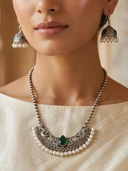 Siya Green Monalisa Stone Neckpiece Set