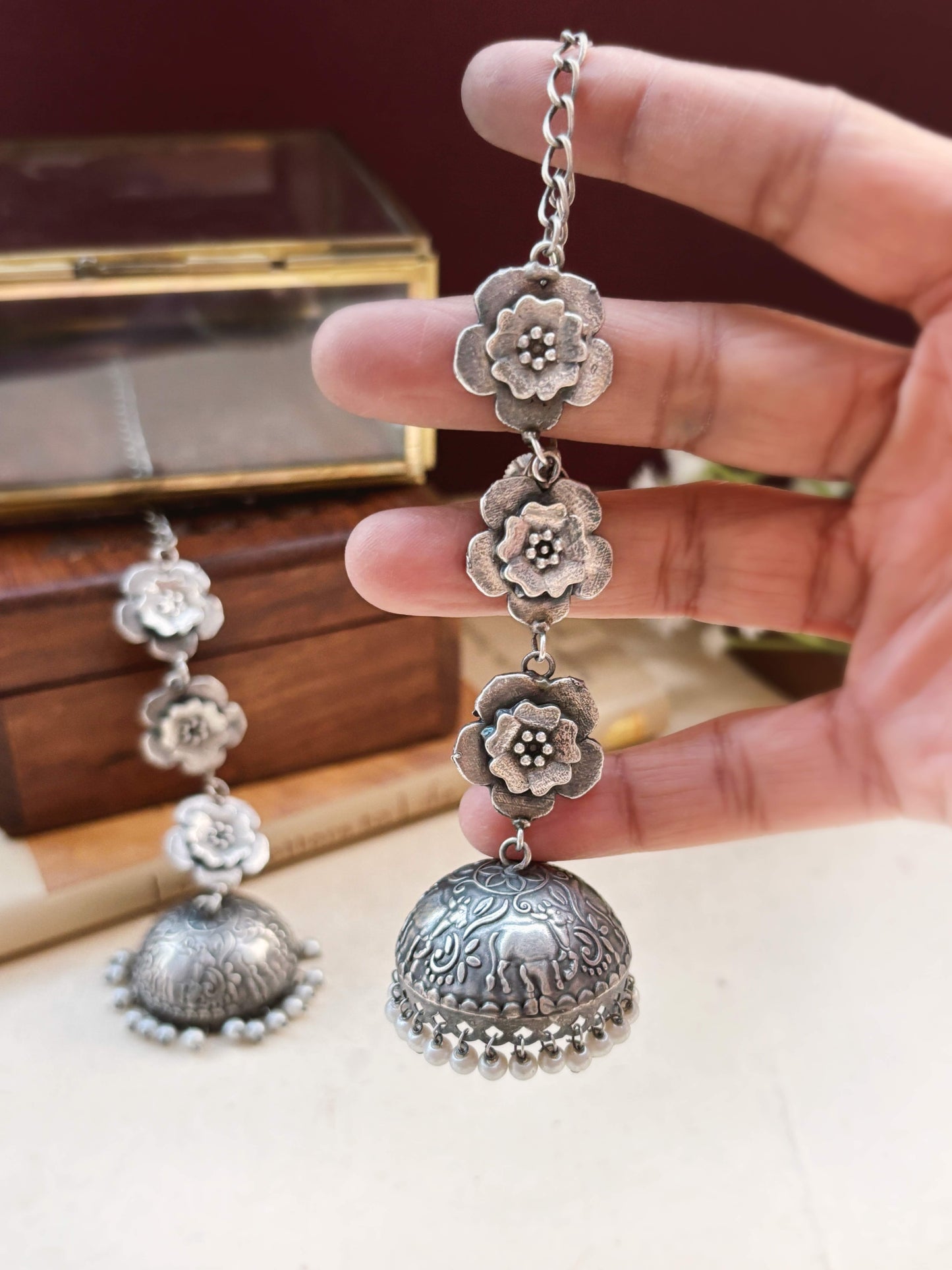 Teen Gulab Pearl Jhumka Chain Earcuff