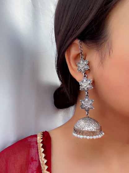 Teen Sitare Pearl Jhumka Chain Earcuff Earrings