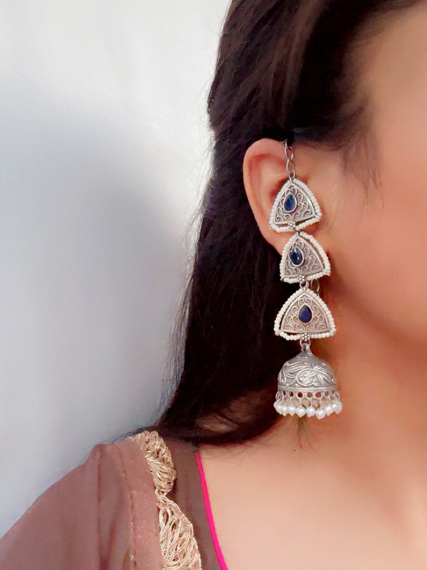 Teen Trikona Blue Monalisa Jhumka Chain Earcuff