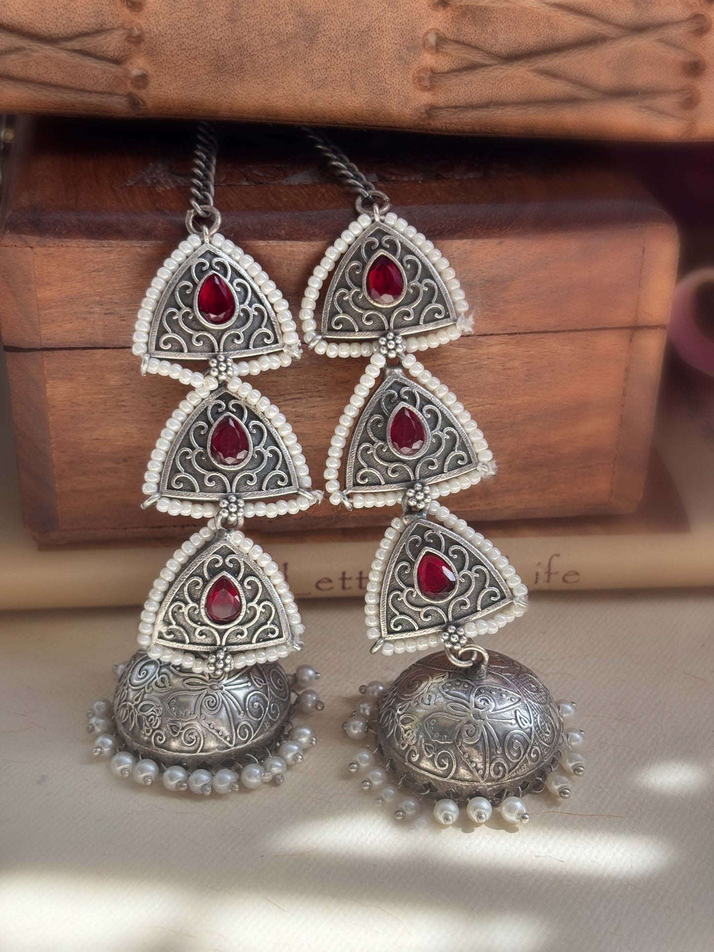Teen Trikona Red Monalisa Jhumka Chain Earcuff