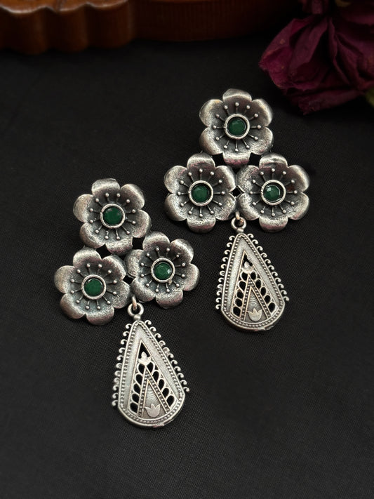 Teen Phool Green Dangle Oxidized Earrings